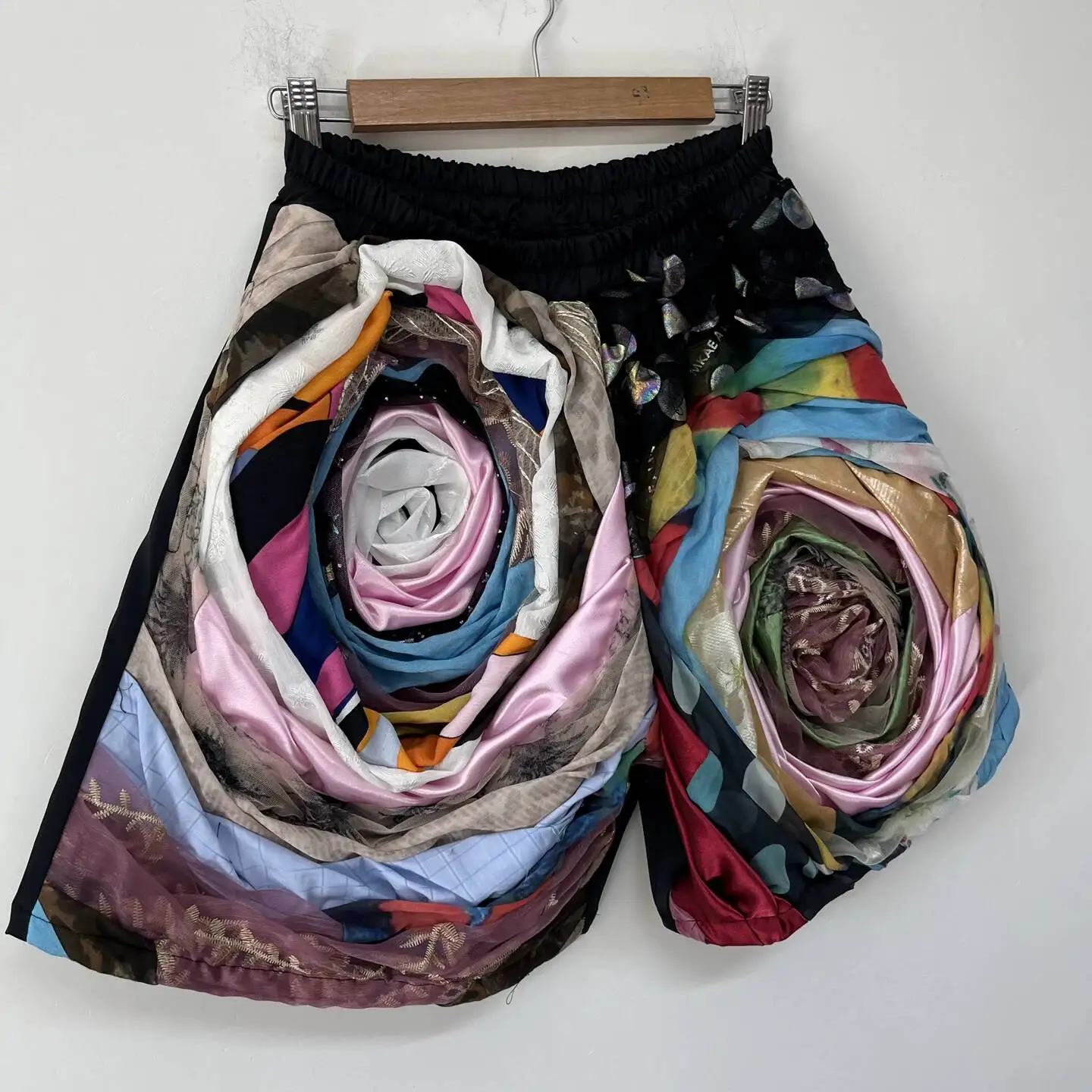 MWJLPWQ Elastic Waist Shorts Multi Spiral Rose Patchwork Iridescent Sequin Decor Loose Oversized Cut Unisex Street Shorts 17145