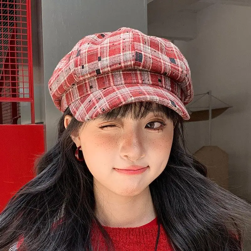 Retro Contrasting Color Plaid Berets For Women Japanese  display picture 3