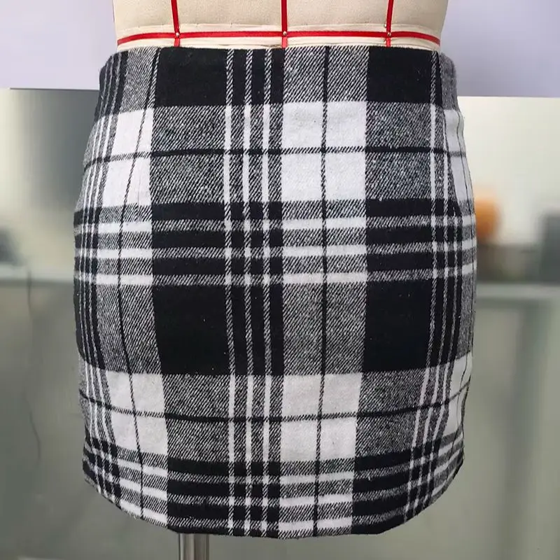 Autumn Daily Women Black‑White Tartan Plaid Mini Skirt Double Decorative Buttons High Waist Thick Woolen Bodycon Short Skirt