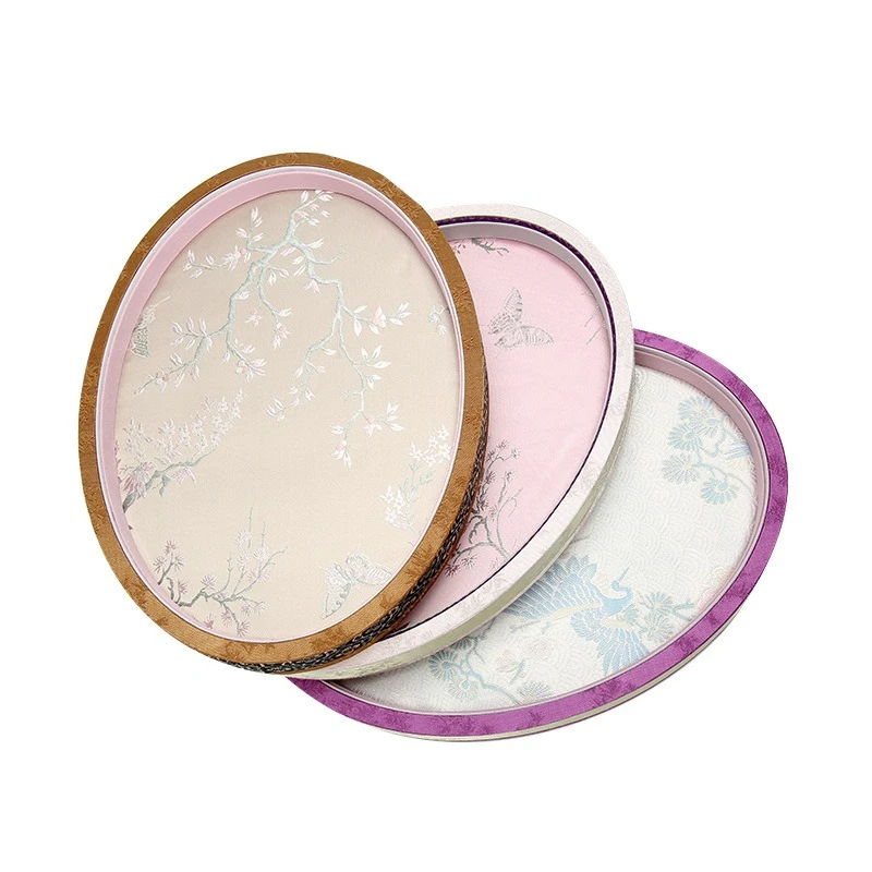 

Ancient brocade embroidered jewelry display tray, gold jadeite jewelry, look at the tray.