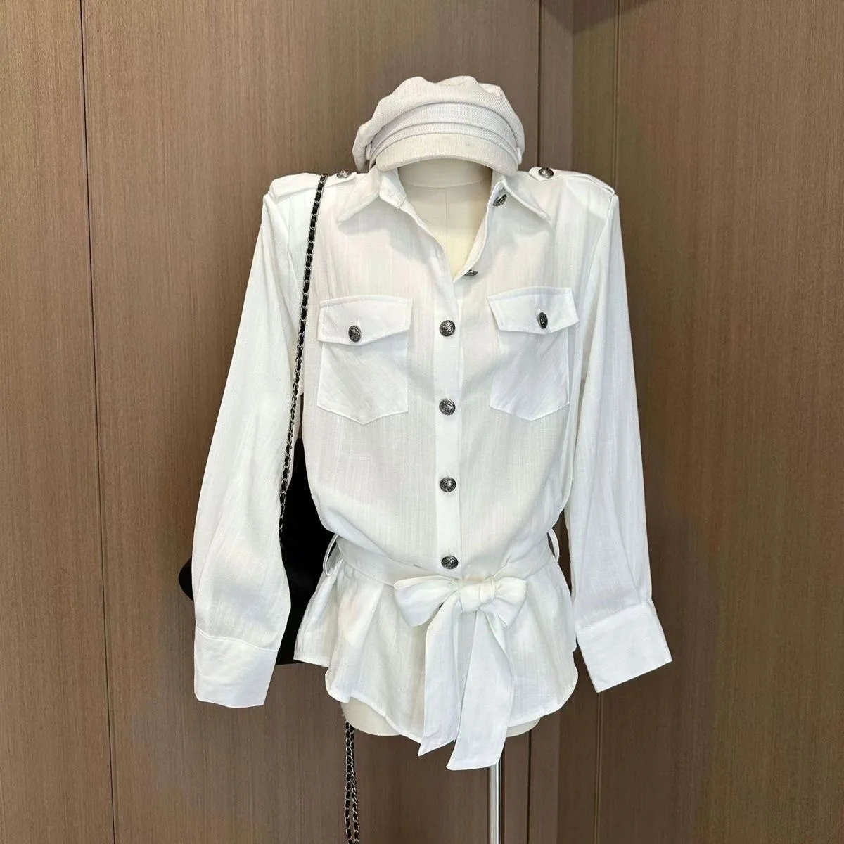 

Linen Long Sleeve White Shirt Thin Sun Protection New Year Outerwear Collar Button up Women's Comfortable Breathable Shirt