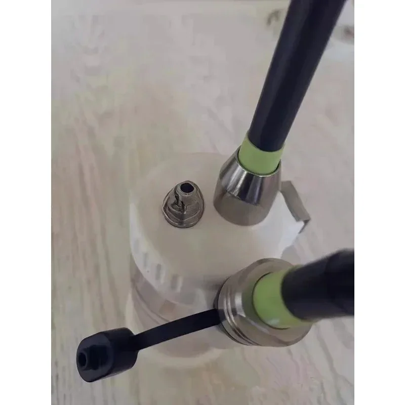 

Endoscopic water bottle and carbon dioxide gas bottle are compatible with Olympus MAJ902 water bottle consumables accessories.