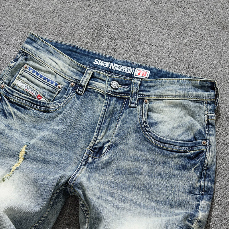 

Italian fashion new jeans retro scratch elastic slim fit light blue jeans men's casual designer straight leg pants Hombre