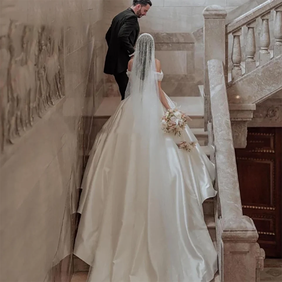 Customized Boat Neck Sleeveless Chiffon Beaded Satin Ball Gown Wedding Dresses 2025 Lace Up Court Train Bridal Gowns For Women