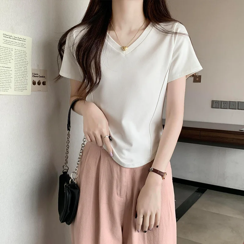 

Version of Irregular Hem Slim Fit Inner V-neck Short-sleeved T-shirt for Women in Summer Waist-hugging Base Shirt Pure Short Top