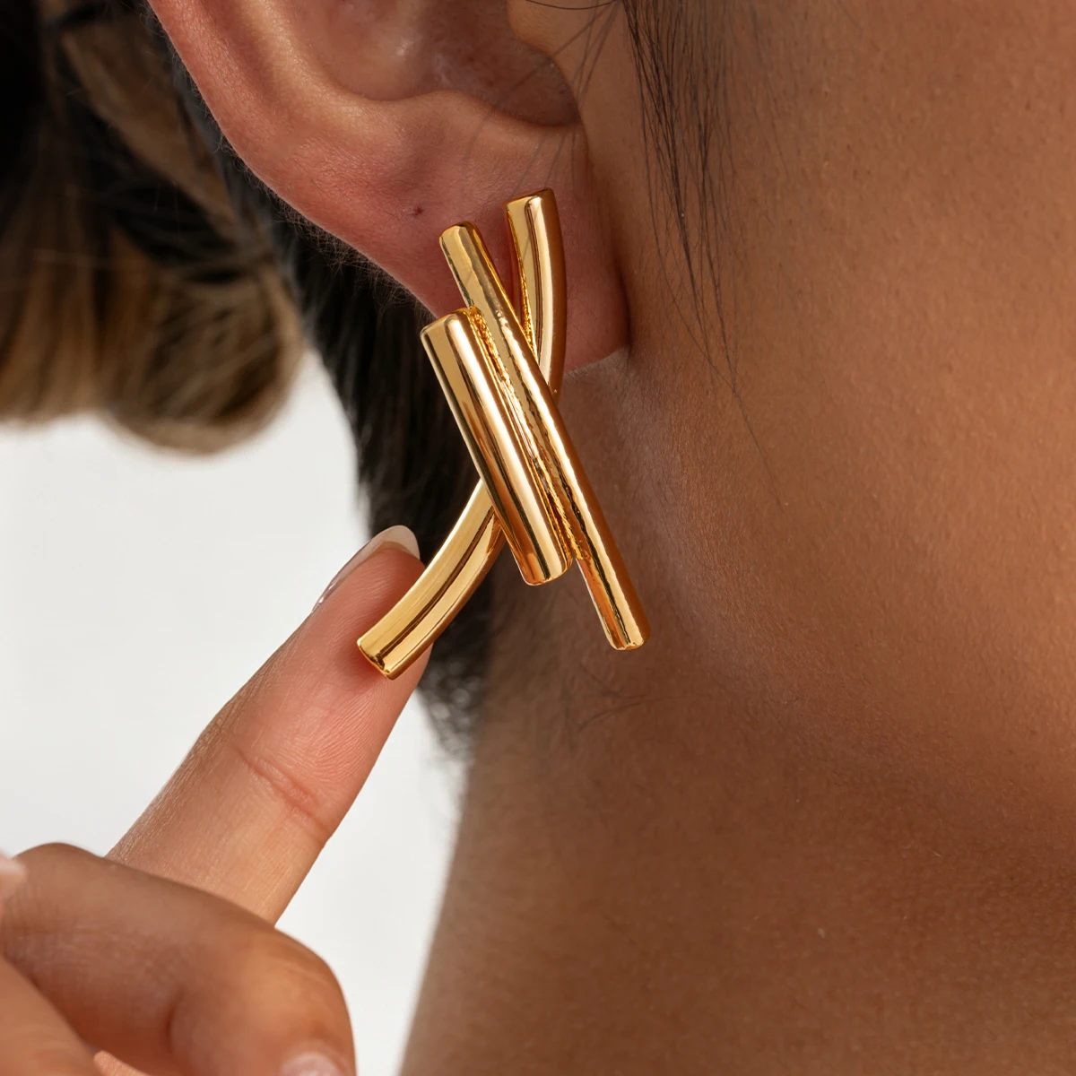 SHIXIN Fashion Geometric Gold Color X-Shaped Stud Earrings Women Simple Smooth Metal Copper Piercing Ear Jewelry Accessory Gifts