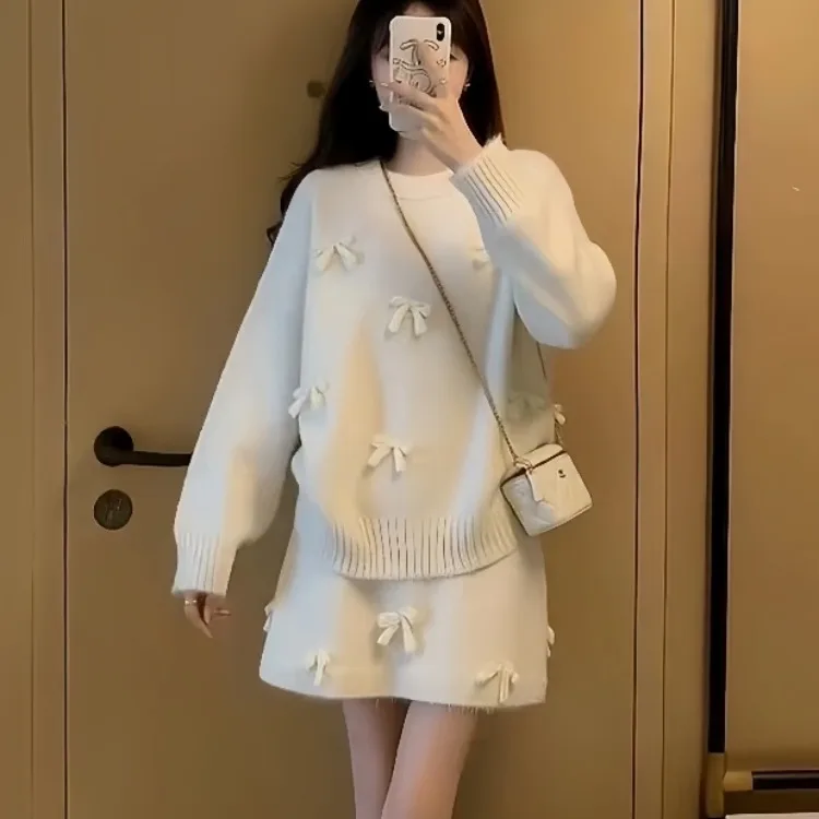 

Autumn Winter 2025 Chic Knitted Sweater with Knot Top And ort Skirt Two Piece Set for Women Faionable Ele S...