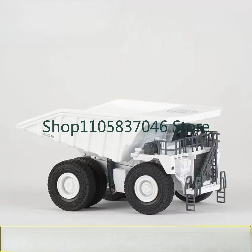 440 mineral card alloy/E10-440 model ornament