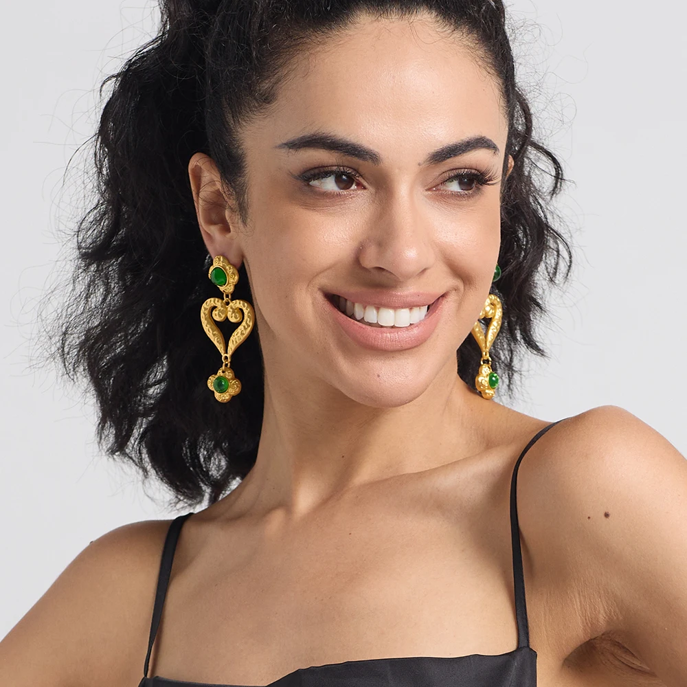 New Elegant Metal Heart Inlay Crystal Drop Earring for Women Vintage Gold Color Geometric Love Flower Earrings Jewelry image 2