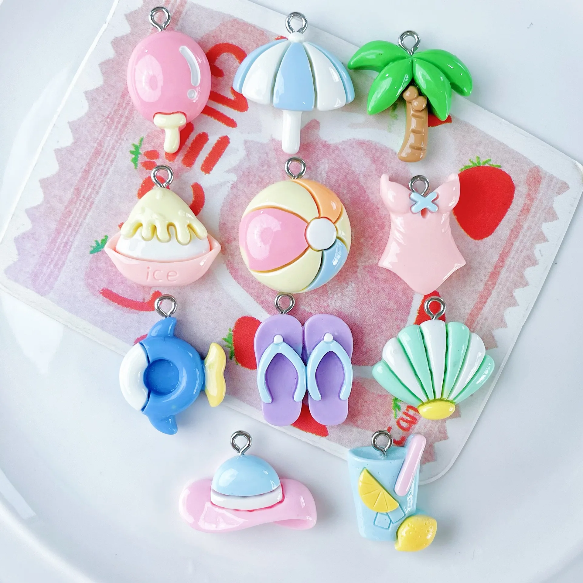 

11Pcs Glossy Summer Vacation Beach Series Pendant DIY Resin Accessories Necklace Pendant Keychain Decorations