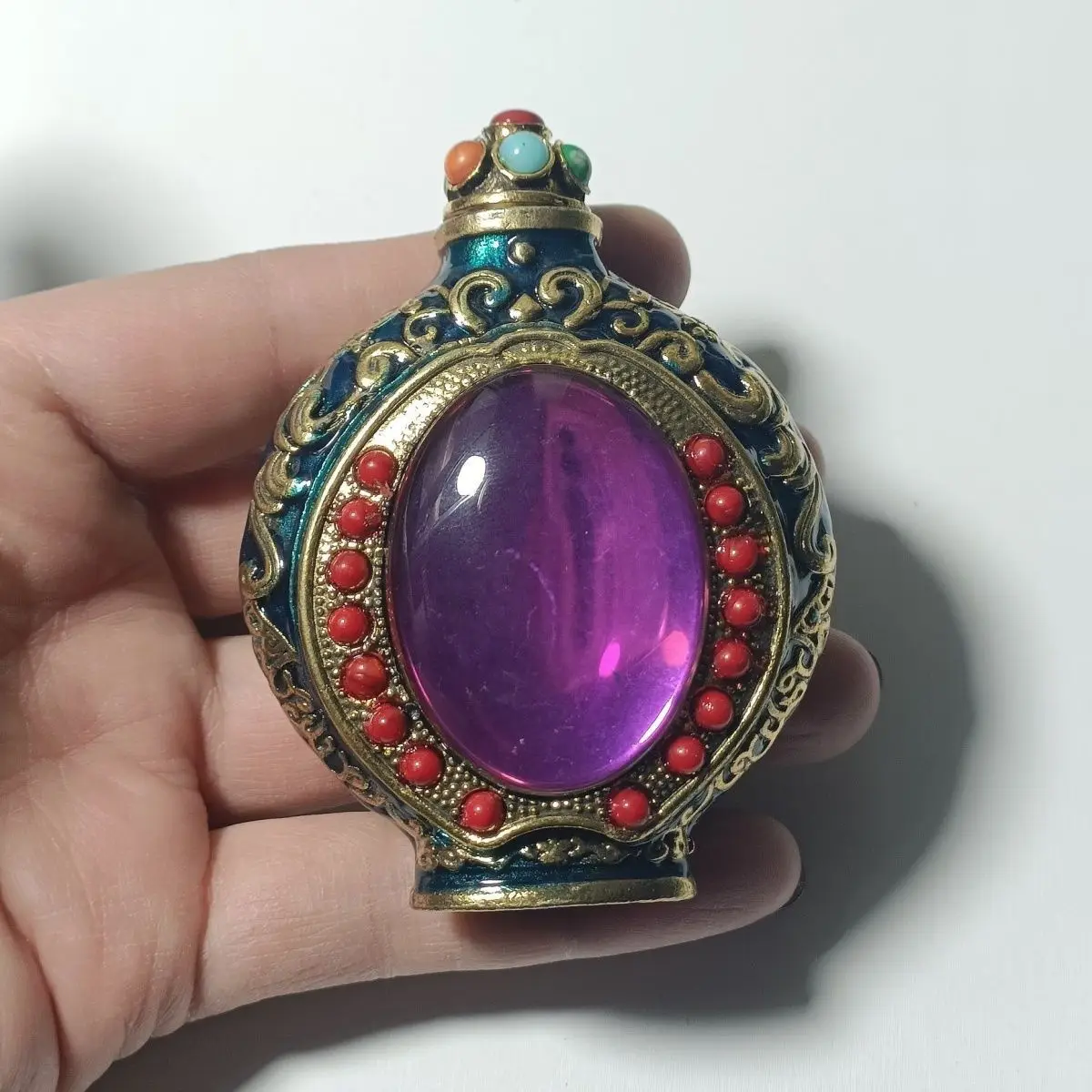 Retro Tibetan beauty Snuff Bottle mini bottle ﻿