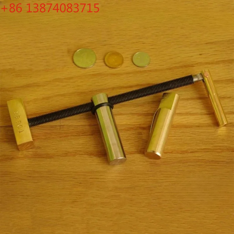 7 cm, Set of Workbench Clamp with 7 cm Dogbench, T.DEER BD 1807-A