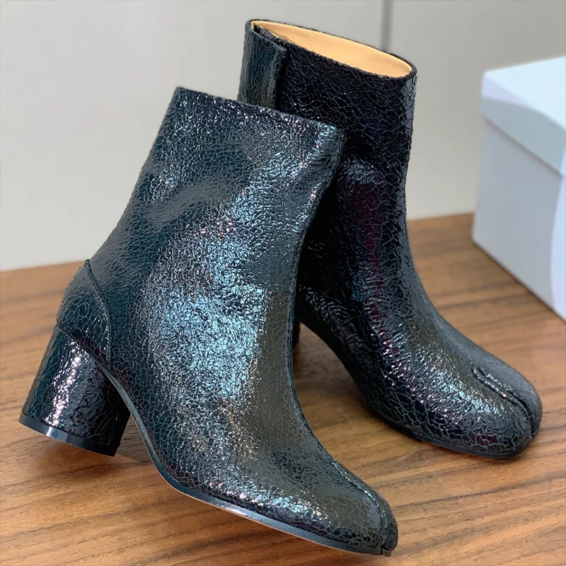 

High quality split toe mid heeled boots, 2026 new collection vintage leather shoes for woman 25090119