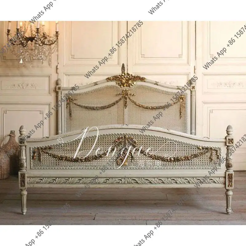 

French retro rattan art solid wood bed American classical bed B & B antique old carved master bedroom column bed