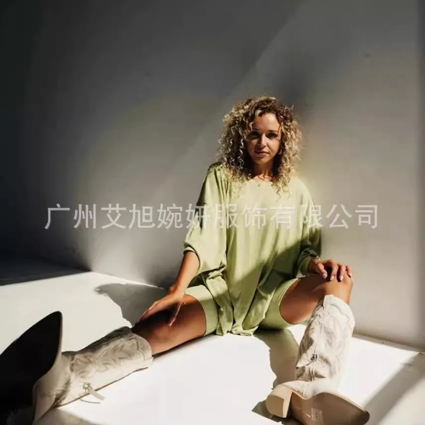 Nueva camisa de cuello redondo a la moda + Pantalones cortos conjuntos de dos piezas para mujer verano Casual suelto Tops y pantalones cortos de Color sólido conjunto para mujer