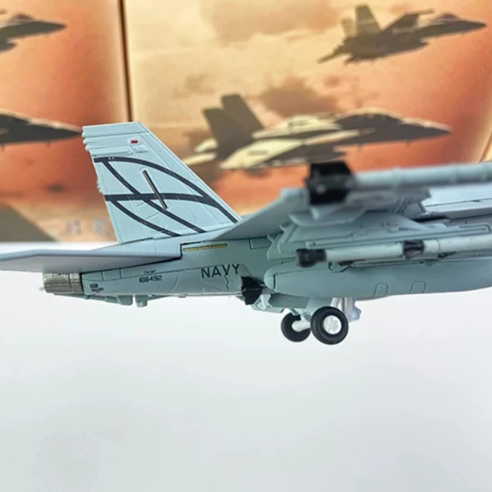 F/A-18 Model 1:100 Ölçekli F-1 - Model Airplane Plastic incelemesi ve fiyatı