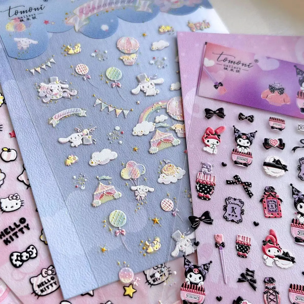 1 sayfalık Sanrio Kulomi KT kedi tırnak sticker karikatür anime sevimli tatlı tırnak macun geri tutkal dekorasyon