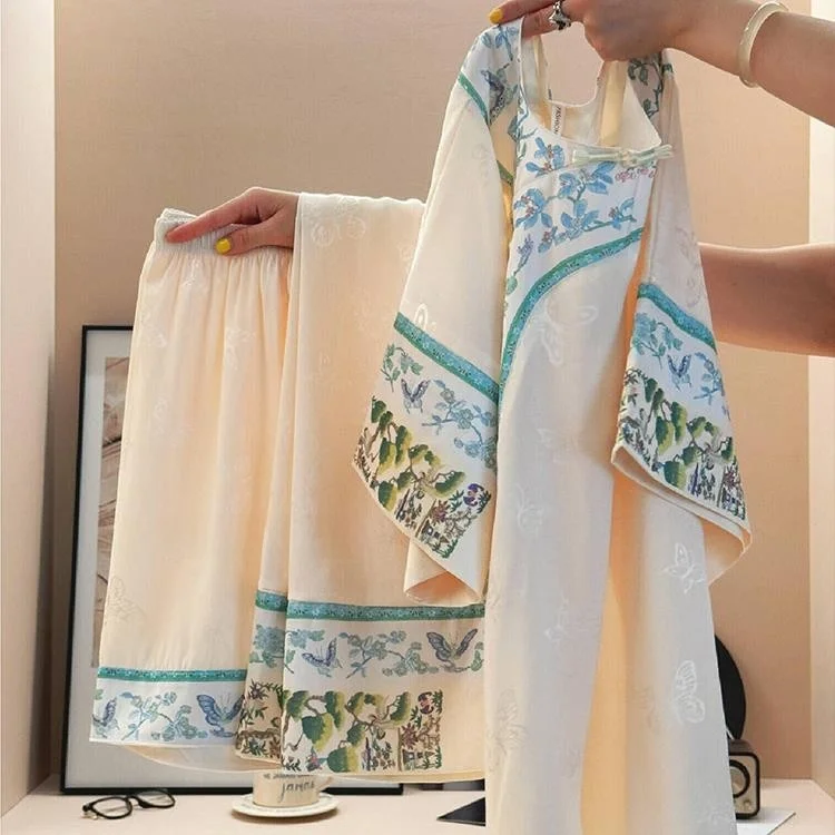 

Chic Floral Embroidery Sleepwear Set Women's Short Sleeve Home Clothes Sweet Chinese Lace Design Comfortable Polyester Fabric