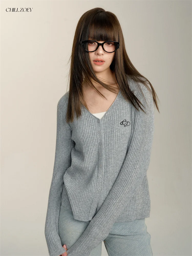 

Женский вязаный топ Chill Zoey с длинным рукавом и V-образным вырезом, облегающий, модный, для повседневной носки, весенний, комфортный и теплый