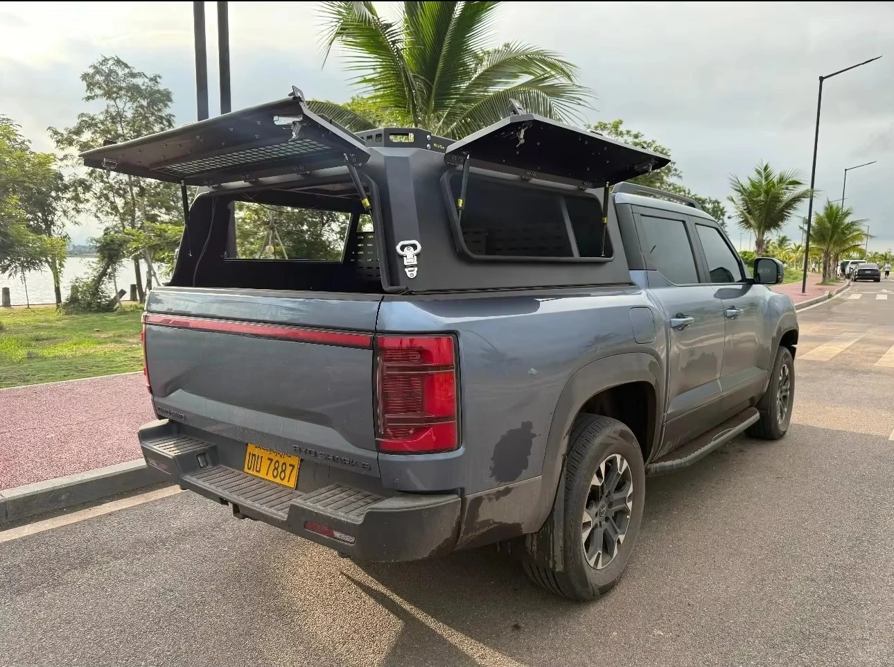 

Wholesale High Quality Hard Top Pickup Truck Bed Cover
