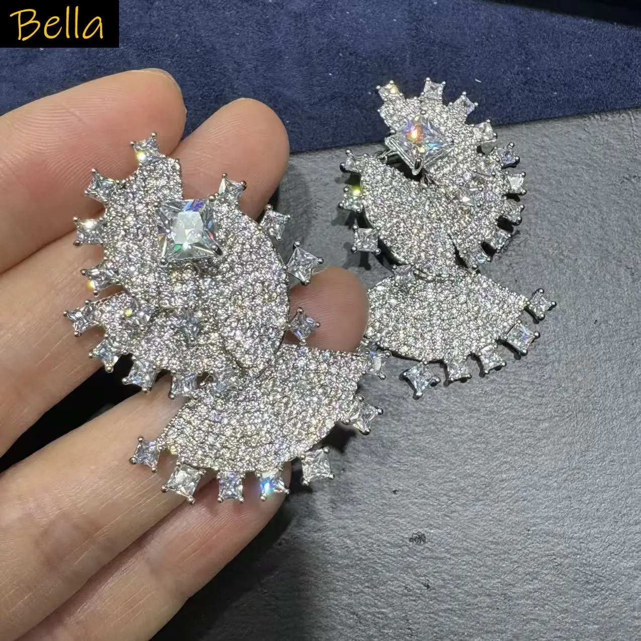 

Sparkly cubic zirconia Statement Earrings for women Gold silver plated Luxurious Jewelry for Party Wedding unique design