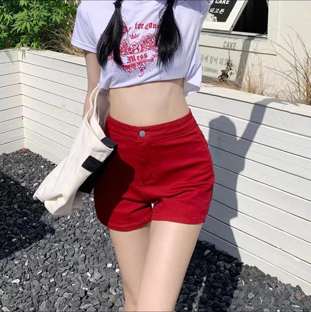 Female minimalist ins new Harajuku casual pants with trendy temperament, versatile and artistic five quarter pants, Japanese tre