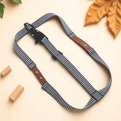 قبعة صلبة بحزام الذقن على شكل حرف Y ملحقات أمان قابلة للتعديل باللون الأسود قطعة واحدة من معدات الرفع شريط تثبيت بأربع نقاط