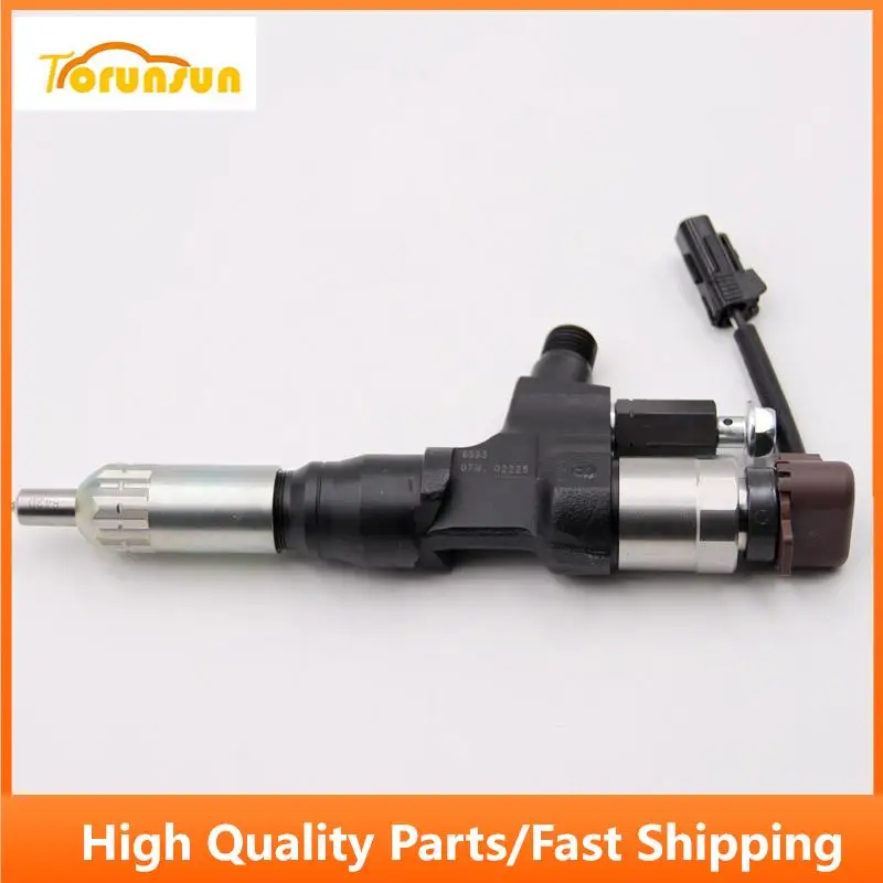 High Quality COMMON RAIL INJECTOR 295050-0260 ME306476 For mitsubishi FUSO 6M60T