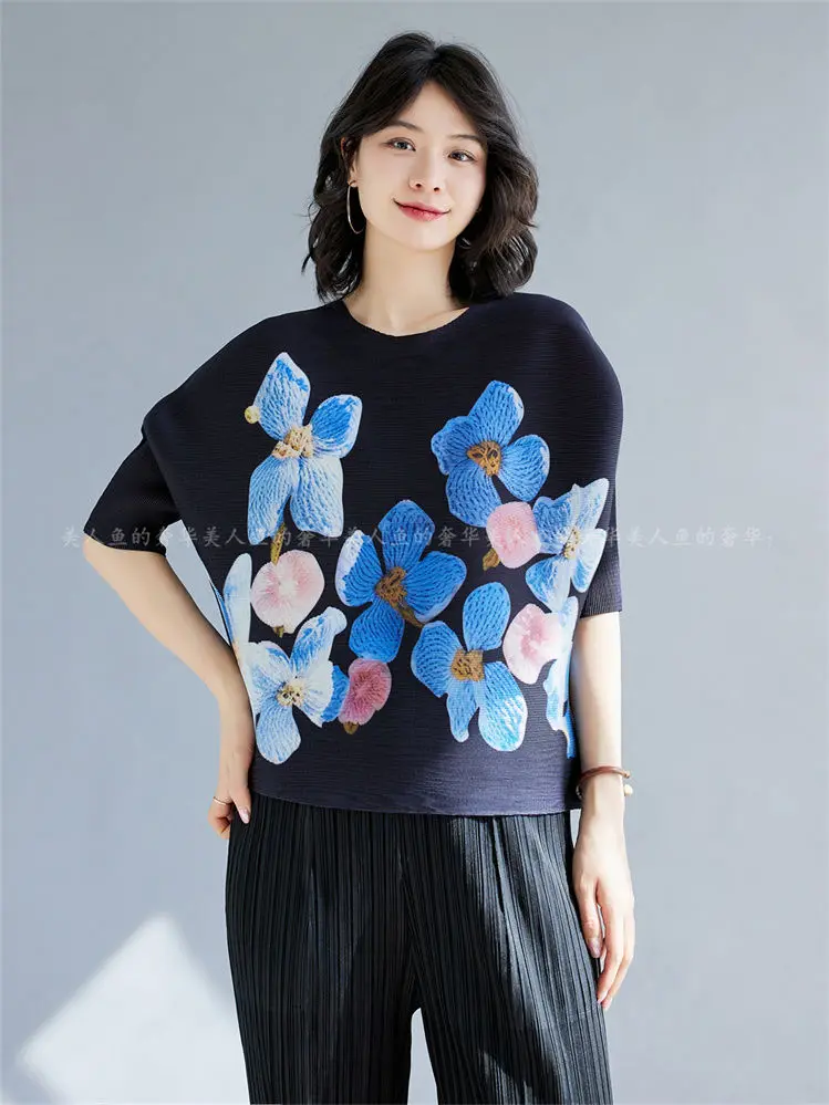 Folds 2025 new large-size women's clothing, thin and belly-covering temperament  loose short-sleeved printed T-shirt for women