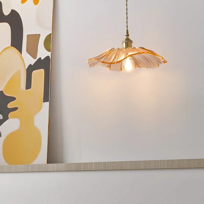 

New Classic Retro Brass Glass Pendant Lights Warm Light Indoor Bedroom Bedside Dining Room Living Room Decoration Chandelier HOT