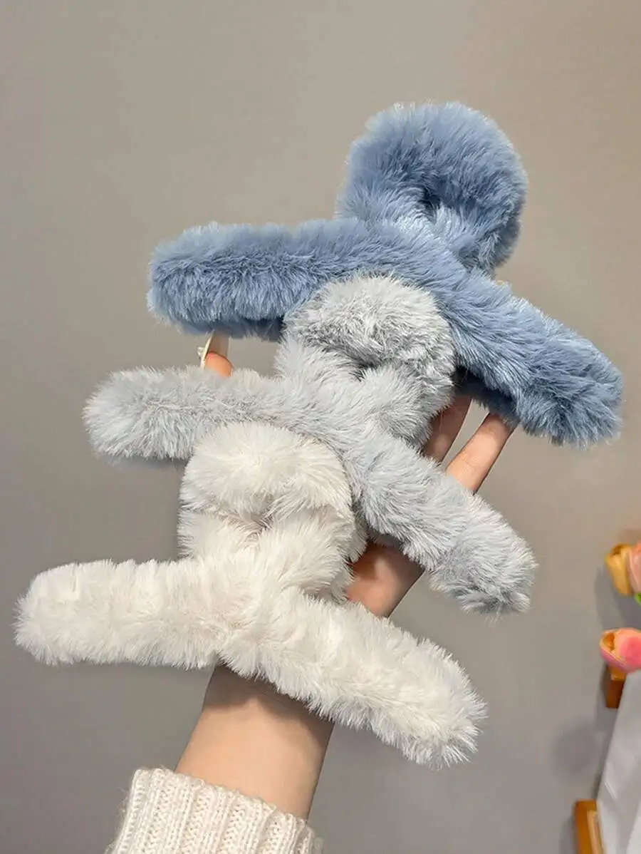 

3pcs Women Plush Hair Claws Clip In Gray Sky Blue White Lightweight Fashionable Hair Accessories For Daily Use