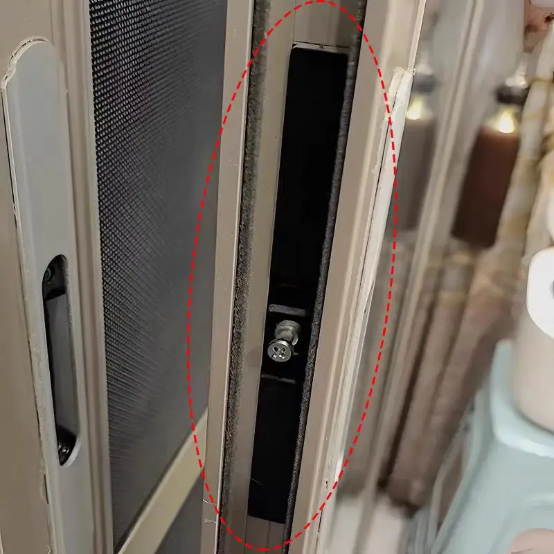 Aluminum alloy balcony sliding door single lock point screw buckle lock kitchen glass door lock accessories