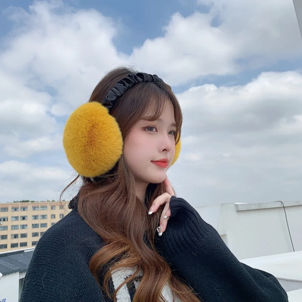 Earmuff halus, pelindung dingin warna Solid penutup telinga tetap hangat musim dingin