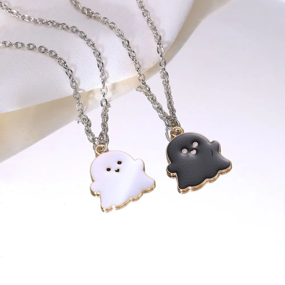 Halloween Cartoon Ghost Pendant Necklace for Women Men Friend Lovely Ghost Pendant Couple Necklace Fashion Jewelry Accessories