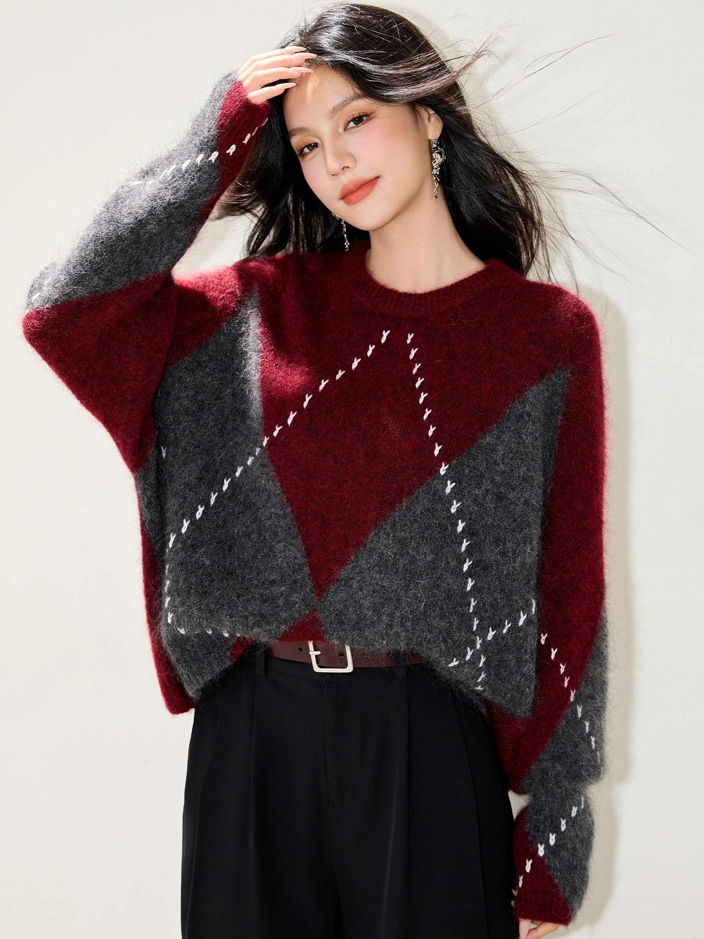 

Fashionable Color Block Woolen Knitted Sweater Soft Plaid Pattern Women's Autumn Winter Loose Fit Comfortable Pullover Tops F208