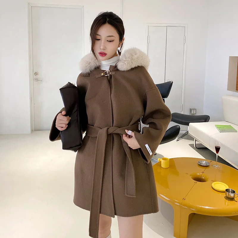 2023 Woolen fur,New  Women real fur woolen coats Quality Real Fox Fur Hooded Cashmere Blend Coat For Women Loose-fit Cape Style