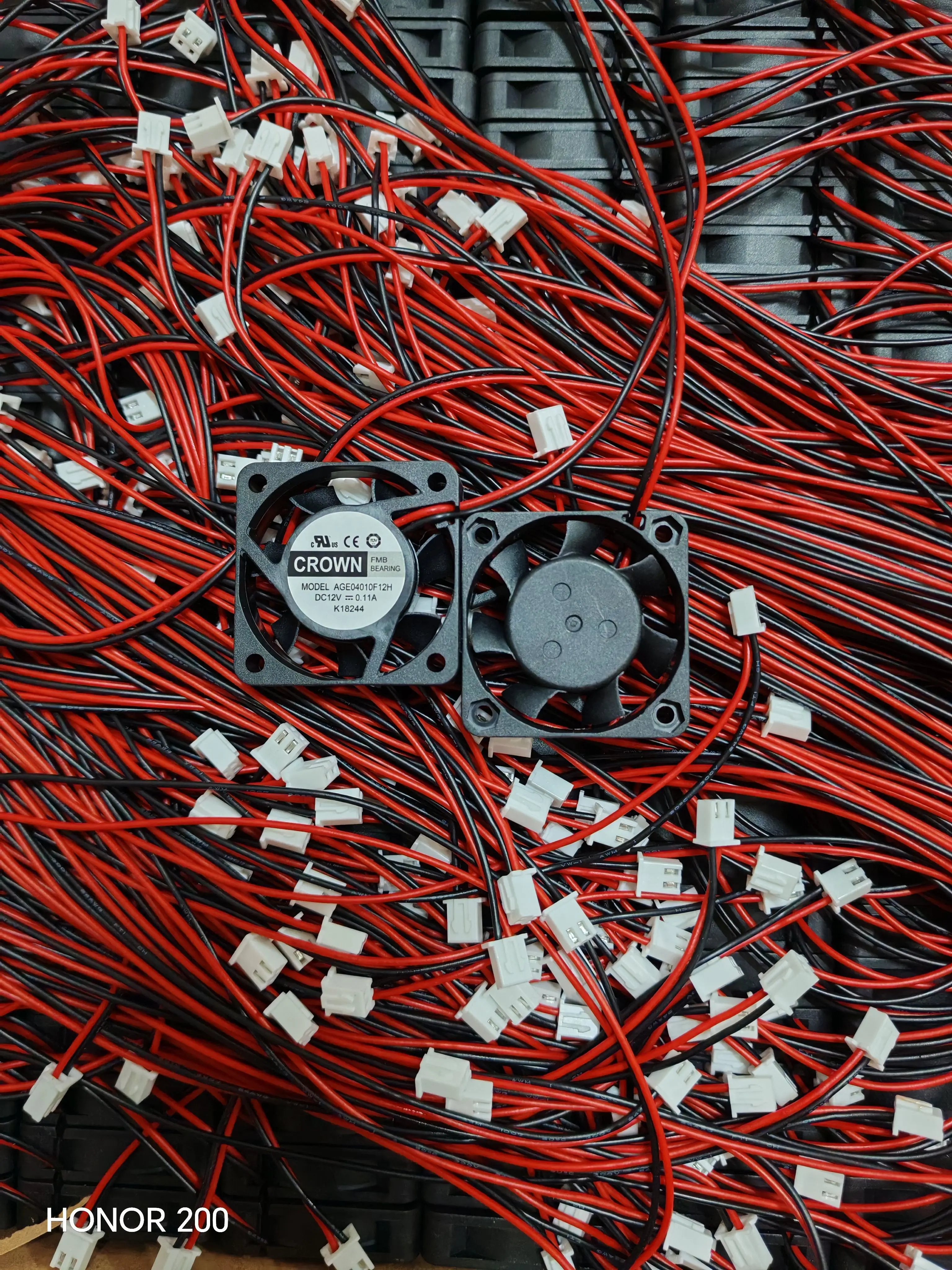 CROWN AGE04010F12H DC 12 В 0,11 А 40x40x10 мм 2-проводной охлаждающий вентилятор для сервера