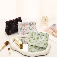 INS Oxford Cloth Leaf Spring Bag Floral Purse Self-closing Makeup Bag Flower Jewelry Storage Bag Print Cosmetic Bag Girls