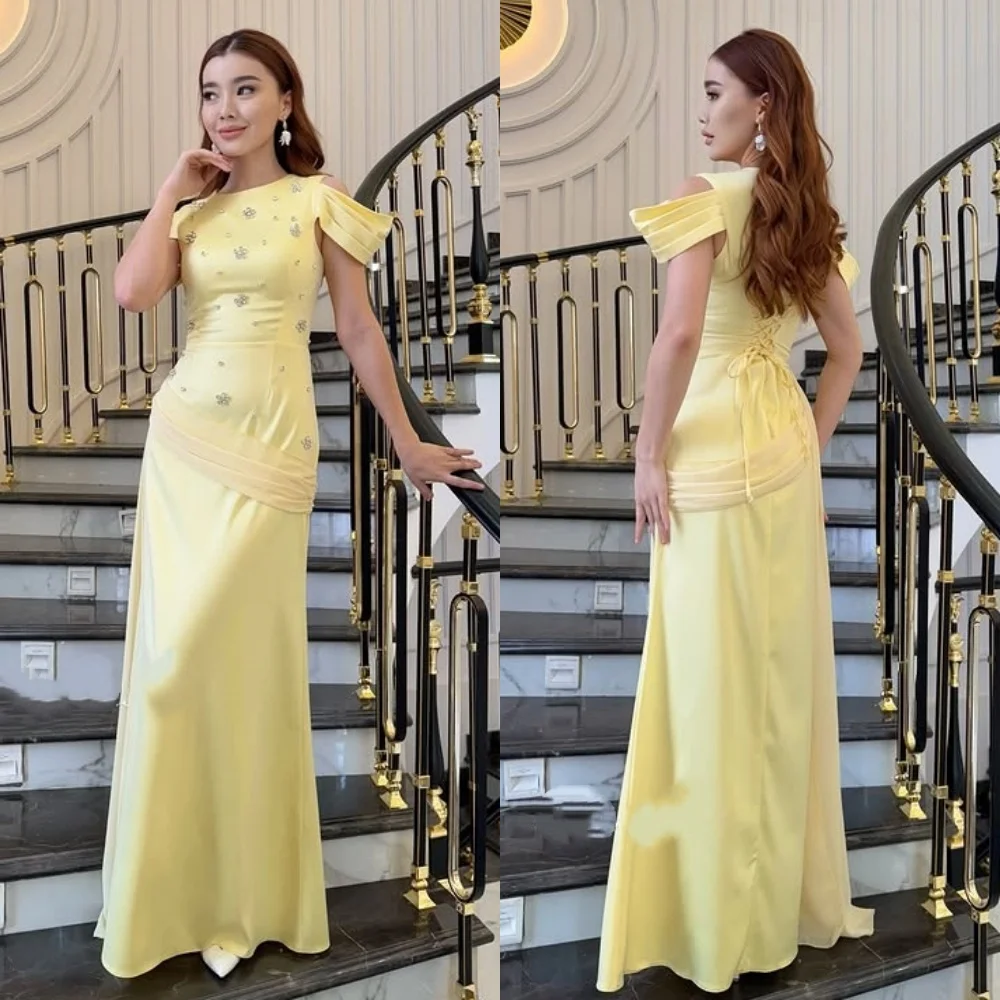 Abiti lunghi personalizzati in stile moderno, moda Charmeuse, strass, pieghe, scollo rotondo, abiti lunghi su misura, classici