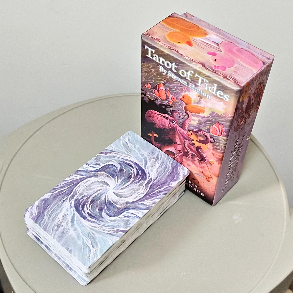 Tarot de las mareas: Las aventuras de un pato llamado Bob ― Cartulina con doble relieve de 12*7 cm, baraja de tarot única de 78 cartas en caja rígida