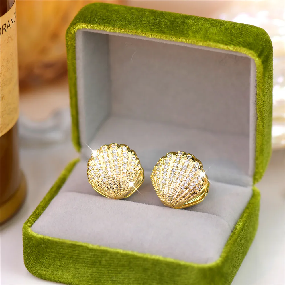 

New French Luxury Full ShinyZircon Pearl Shell Fan Shaped Earrings French Elegant Exquisite Earrings Women Banquet Party Jewelry