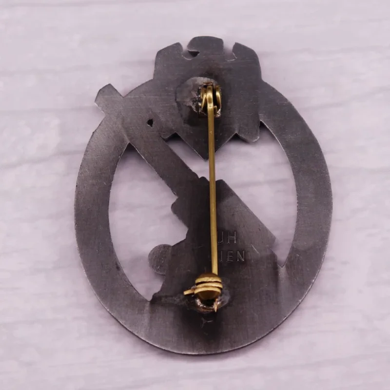 World War II German Defense Forces Anti Aircraft Gun Pin Imperial Eagle Badge
