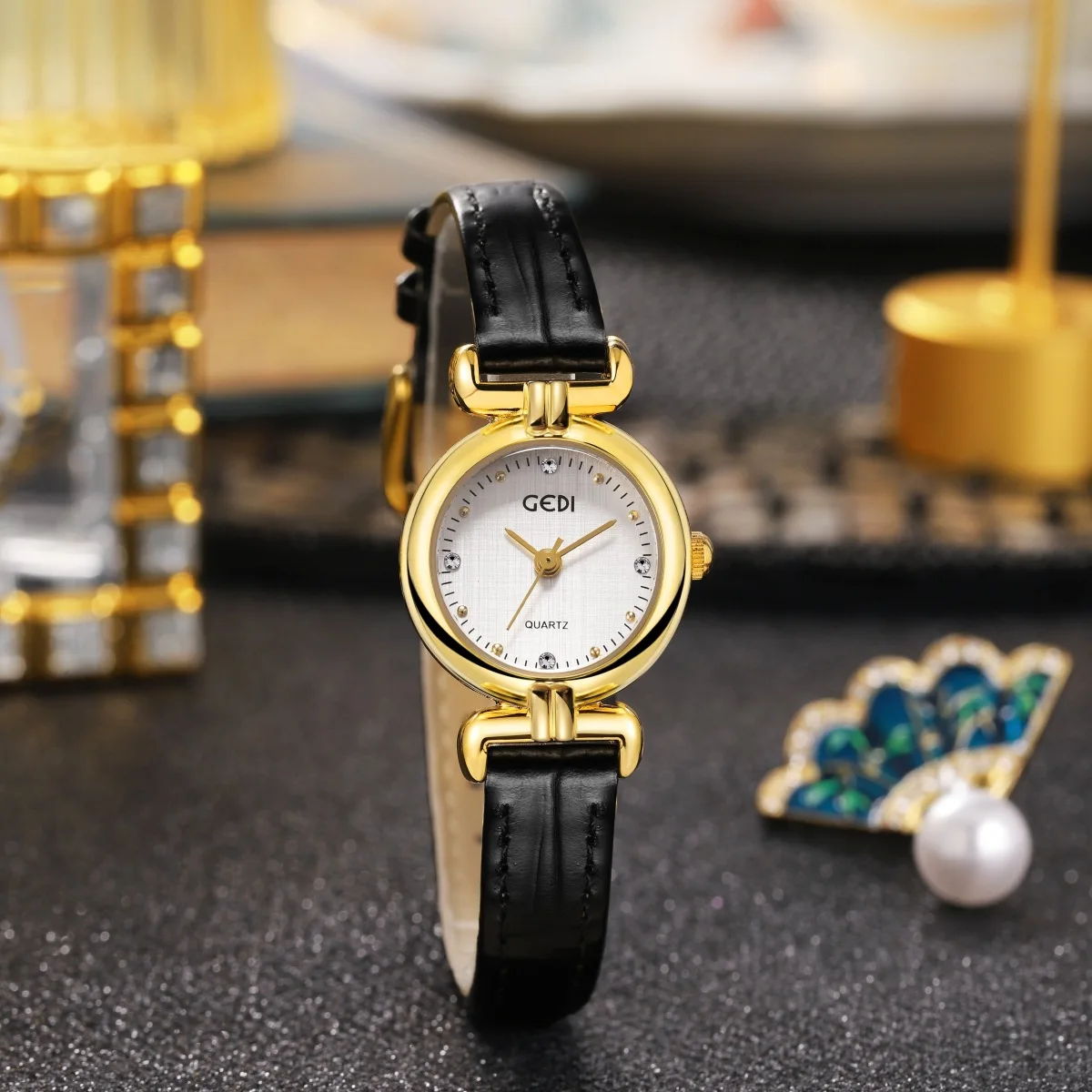 23mm Dial Women Small Quartz Watch Niche Elegant Orologio with Diamond Inlay Luxury Gold Case Clock Ladies Vintage Wristwatch