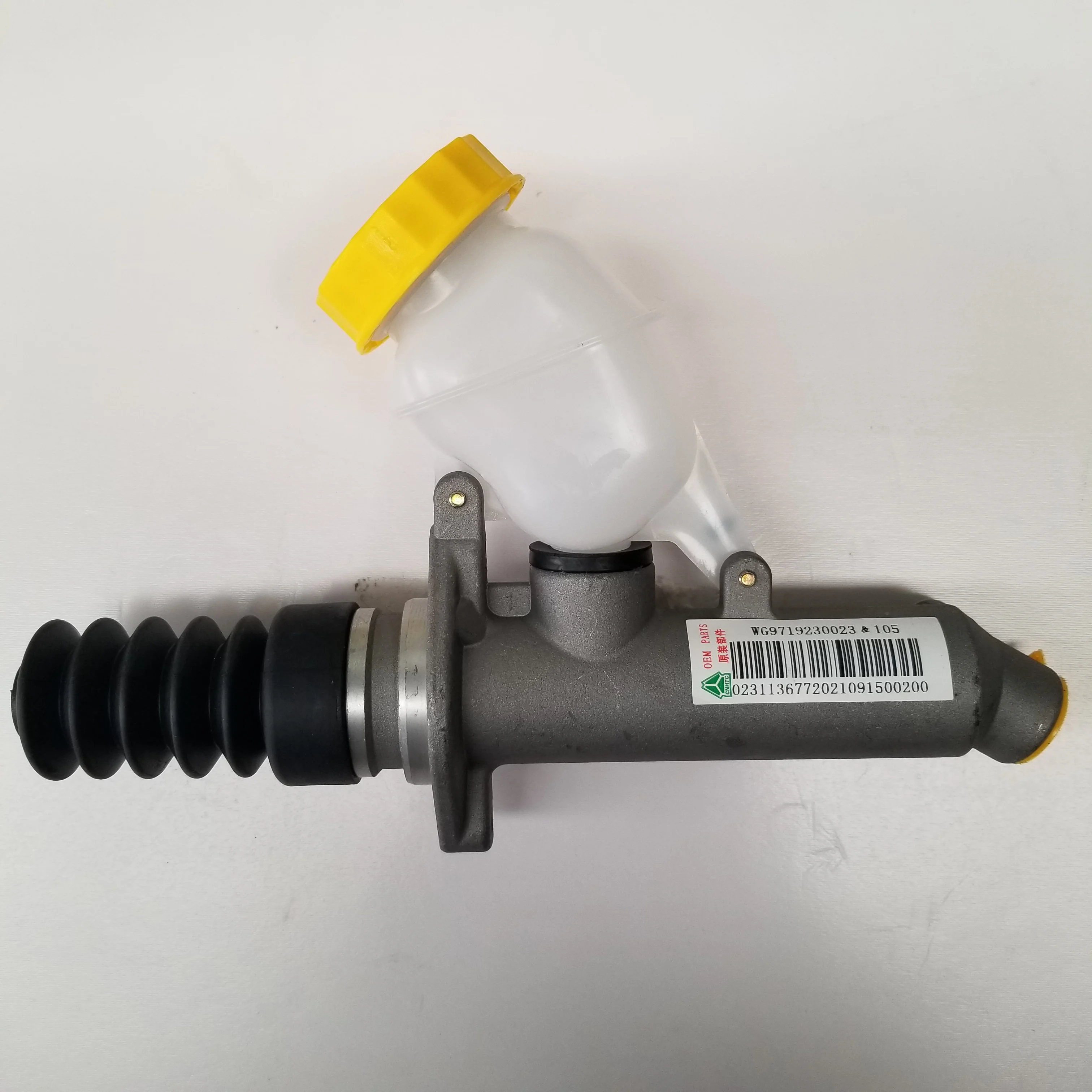 Factory direct selling original genuine sinotruk HOWO truck clutch master cylinder wg9719230023