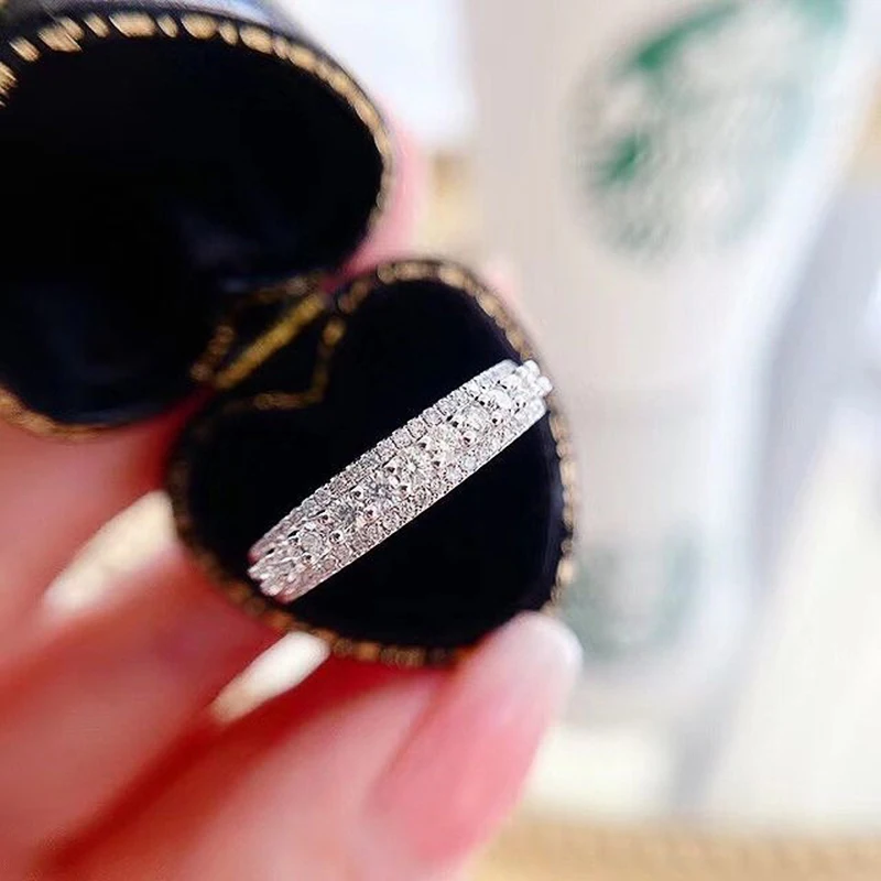 Huitan zarten dünnen Zirkonia Ring für Frauen Hochzeits zeremonie Party Braut Accessoires Phantasie Jubiläums geschenk Schmuck