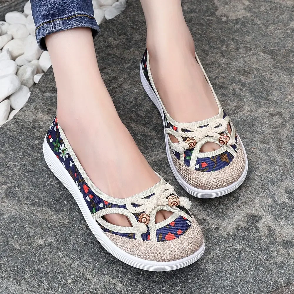 Cute Kawaii Women's Shoes With Bow Slip On Female Footwear Flat Canvas Casual Cheap Stylish Summer 2024 High Quality Urban