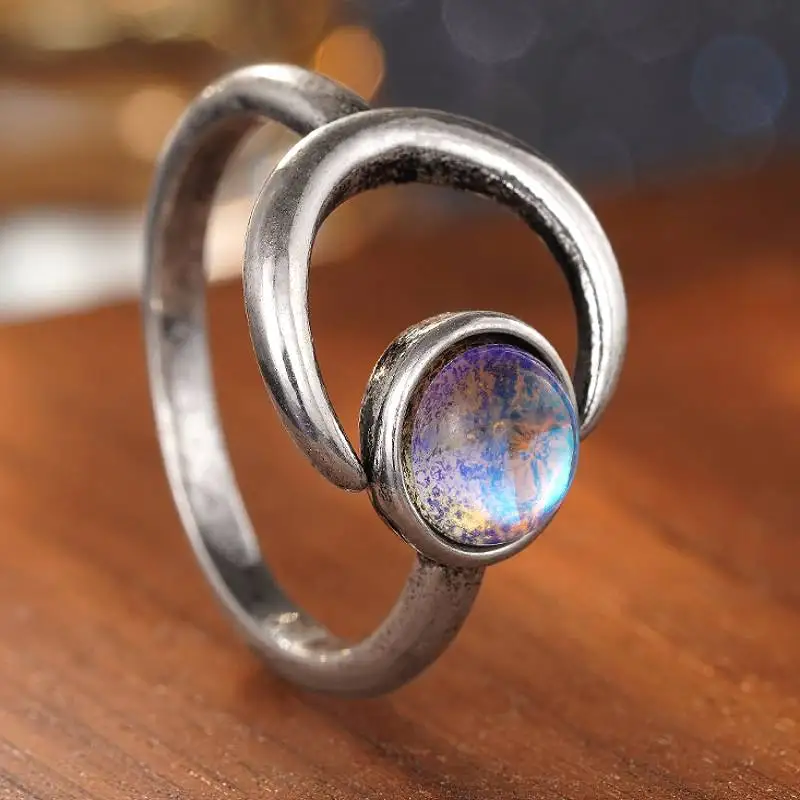 Huitan Mond Sonne Design Frauen Öffnung Ring Imitation Opal Elegante Hochzeit Party Anmutige Accessoires Täglichen Mode Schmuck Geschenk