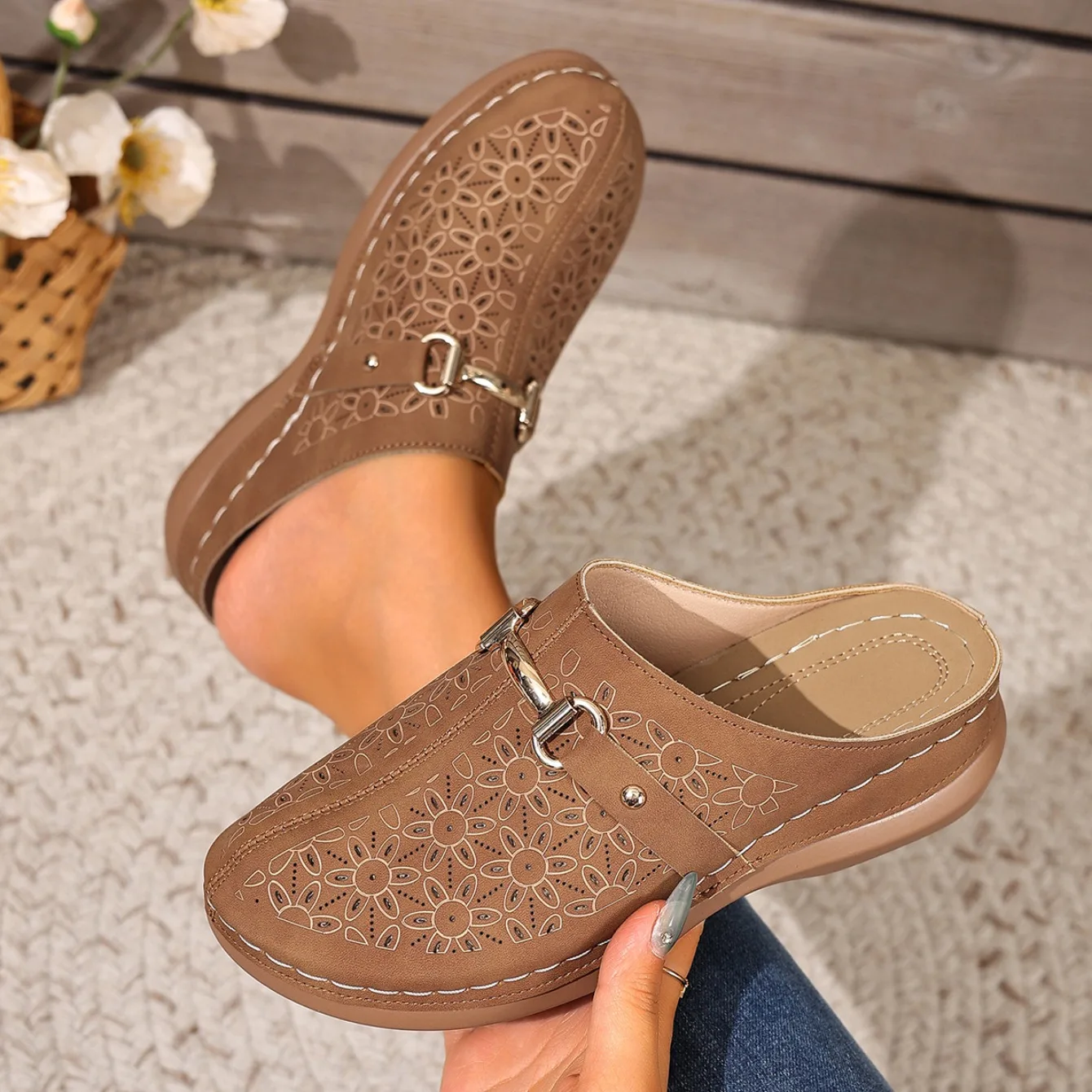 Damen-Halbschuhe: Leichte, modische Outdoor-Watschuhe für Mütter mittleren Alters – Sommer-Sandalen für Frauen – Detail 6