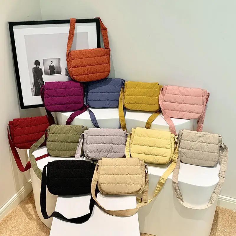 

Lightweight Puffer Shoulder Bag With Easy Flip Cover Designs Casual Fashion Woman's Hand Bag Nylon Quilted Underarm Bags