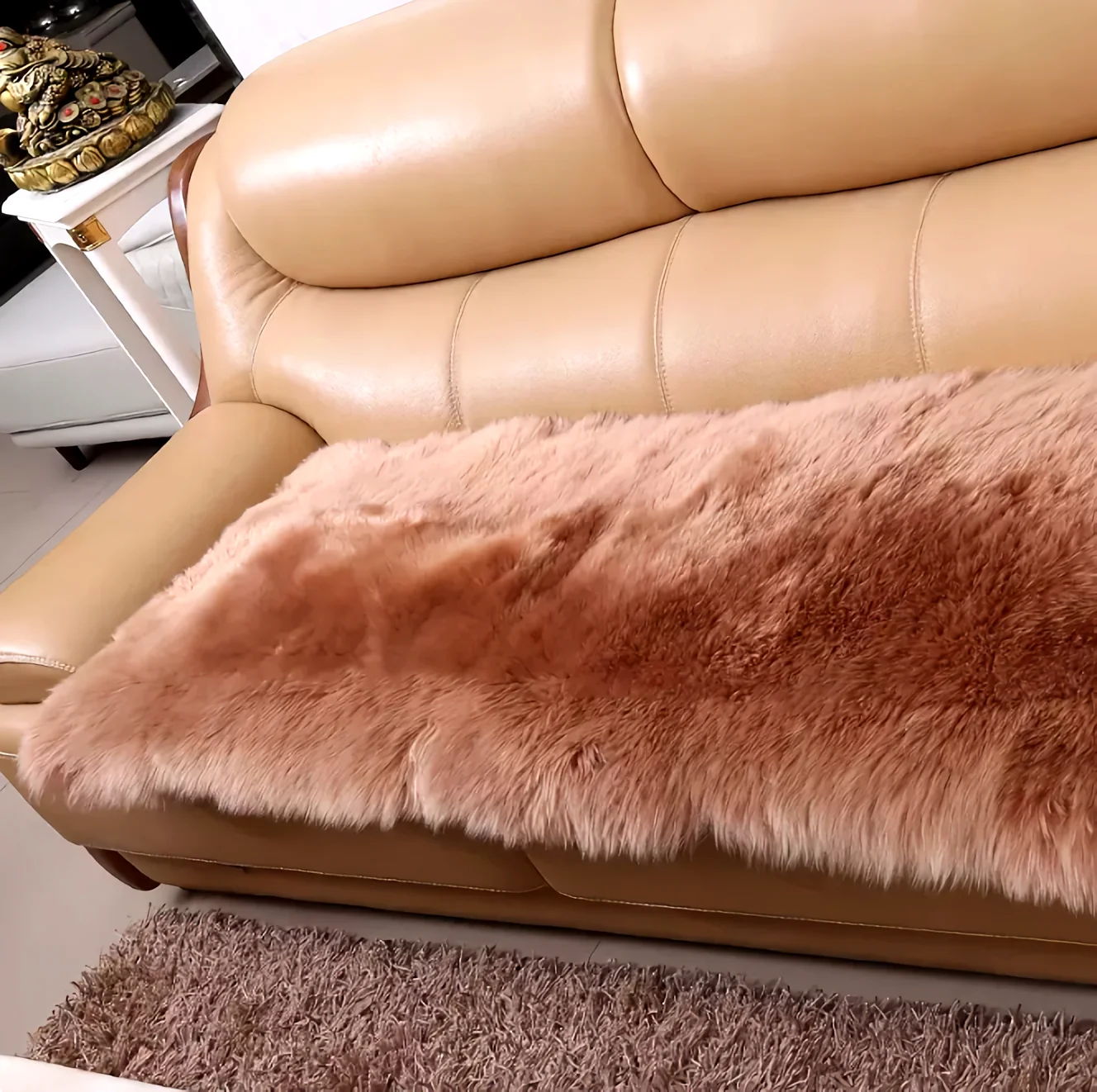 Whole sheepskin cushion wool sofa cushion thickened non-slip fur one plush plush luxury fur cushion